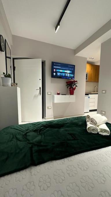 Host Apartament Elio Tirana Extérieur photo